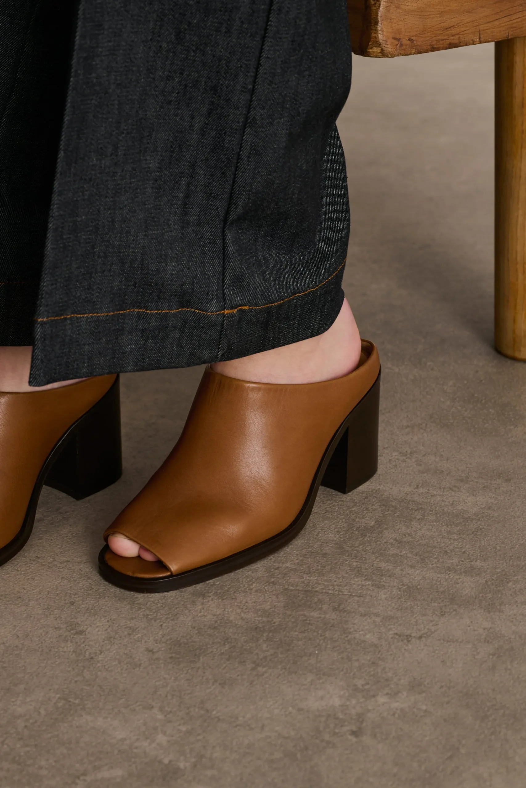 Clearance Soeur mules down honey