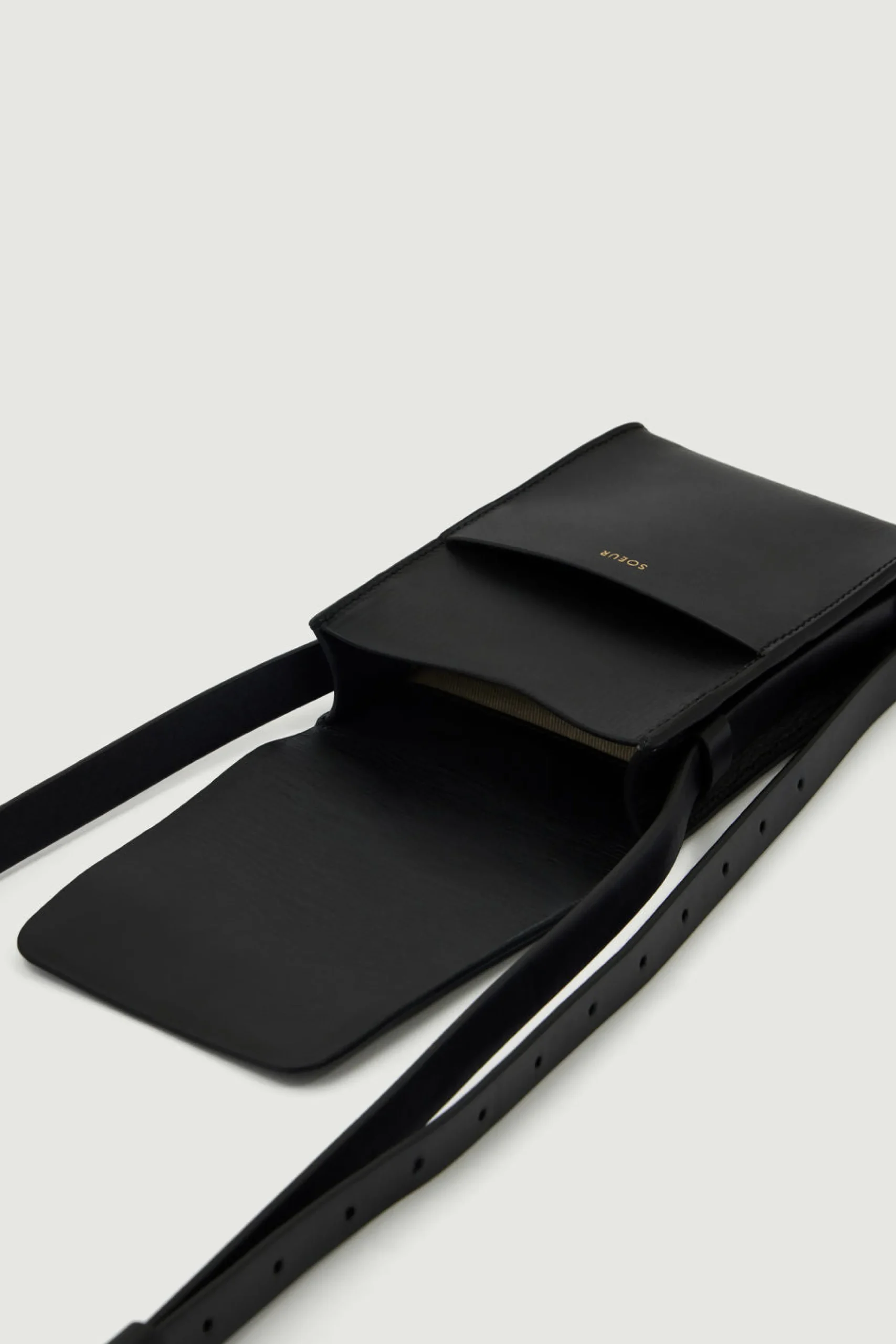 Best Soeur pochette charly noir